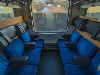 Sitzwagen im Nachtzug